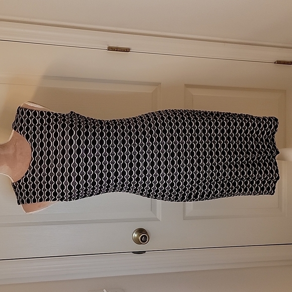 Calvin Klein Black, White and Grey Mod Geometric Pattern Dress, size 6  EUC! - Picture 1 of 6